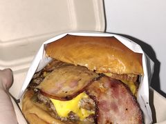 -TRIPS BURGER(大钟寺店)