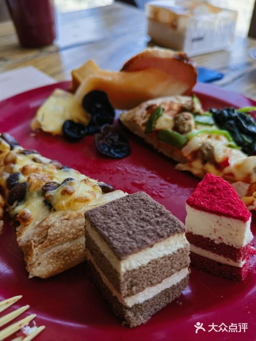 好伦哥(温都水城店)红丝绒蛋糕图片