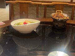 -川流不息·地道川菜·小龙虾(新松江路店)