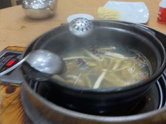 -濠轩阁特色生蚝火锅(水湾路店)