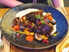 -FLOVIE FLORIST CAFE