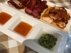 烧味三拼-新大咀港式茶餐厅(宝山万达店)