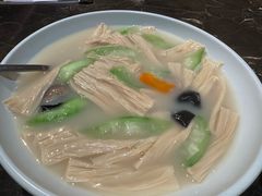 -汤城小厨•粤菜•靓汤(苏州街店)