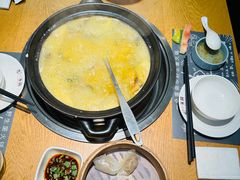 -一朵菌·野生菌探索家火锅(南亚店)