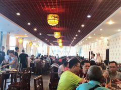大堂-九尺赵老四鲜鹅肠火锅