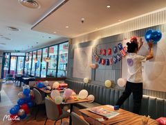 大堂-必胜客(张掖西大街店)