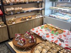 面包甜点陈列柜-KenGee仟吉(吉庆街店)