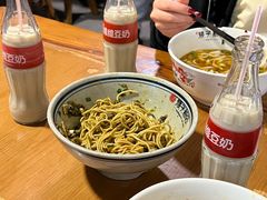 -矮子粉店1985·长沙米粉(湘春路店)