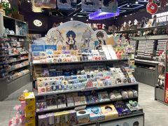 -潮品挚尚(五角场苏宁易购店)