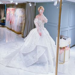 点击看大图 -GRACE KELLY婚纱与礼服(北京店)