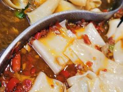 -阿瓦山寨·湘菜现炒·剁椒鱼头王(咸阳总店)