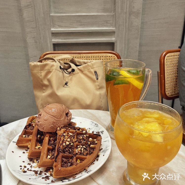 Rosiie 华夫饼爱好者🧇