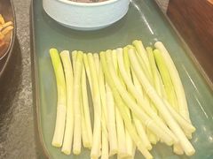 小葱沾墨糊-浩运·海鲜青岛菜·海胆水饺(石老人店)