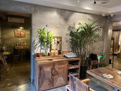 -HIGH FIVE哈福手工汉堡(桂林路店)