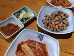 -唯成•韩国炭火烤肉 유성고기