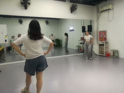 -E舞库街舞流行舞基地