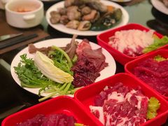 -大中华希尔顿酒店-念自助餐·嗨啤·小龙虾