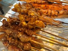 -喝丢一只鞋海鲜烧烤·海肠捞饭(市场店)