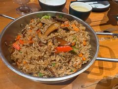 -老滇山寨•云南特色菜•地方菜•民族风情歌舞表演(金碧店)