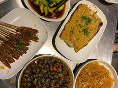-龙巢盱眙龙虾·牛蛙·烧烤宵夜(八卦岭店)