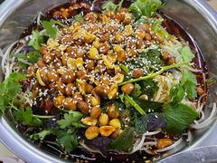 -周良天山牛杂城(天山路总店)