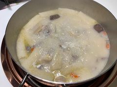 -洪氏嗨捞·猪肚鸡火锅(阳光天地店)