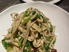 豆苗凉拌豆腐丝-金鸭季·北京烤鸭(深业上城店)
