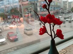 -蜜桃餐厅·伴山(湖滨商业街店)