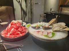 -鲜入唯煮·港式海鲜牛肉火锅(金宝街店)