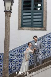 -现代经典婚纱摄影