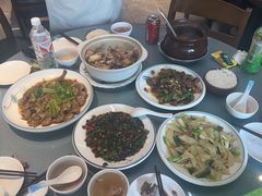 -民间瓦缸煨汤館(嵩山路店)