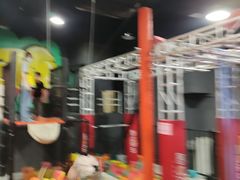 -嗨马乐动室内潮玩运动·团建·轰趴·桌游(南丰汇店)
