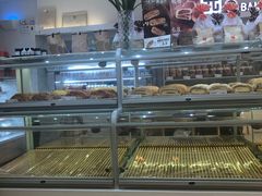 面包甜点陈列柜-沁园(新沙正街店)