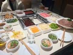 -海底捞火锅鲜切牛肉主题店(长寿路店)