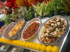 -广州万富希尔顿酒店·感趣自助餐厅·金秋蟹宴生蚝海鲜刺身