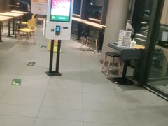 门面-麦当劳(东石东一路店)