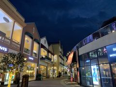 -王府井奥莱临潼小镇(临潼店)
