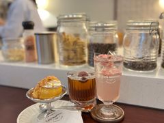-Café Monson