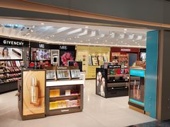 -中免(澳门机场免税店)