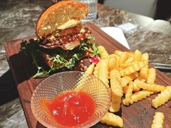 -LESCEDARS Brasserie Bistro香柏树