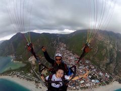 -费特希耶滑翔伞