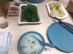 -黄金粥港式·早晚茶(海阳路店)