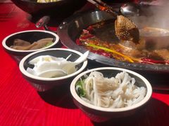 谭公三宝-谭鸭血老火锅(漳州路店)