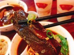 蒜香麻辣牛肉面-段纯贞牛肉面(台中广三SOGO店)