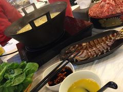 -鲜入围煮花胶鸡海鲜火锅