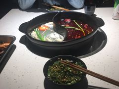 -钢管厂五区小郡肝串串香(奥克斯广场锦城万达店)