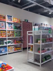 -嗨本可潮玩仓(大兴大悦春风里店)