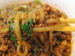 -八一路好吃街(雨田商务大厦店)