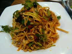 -咱屯子铁锅炖直营店(保利店)