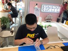 -爱畅享华为苹果手机维修服务(虹口龙之梦店)